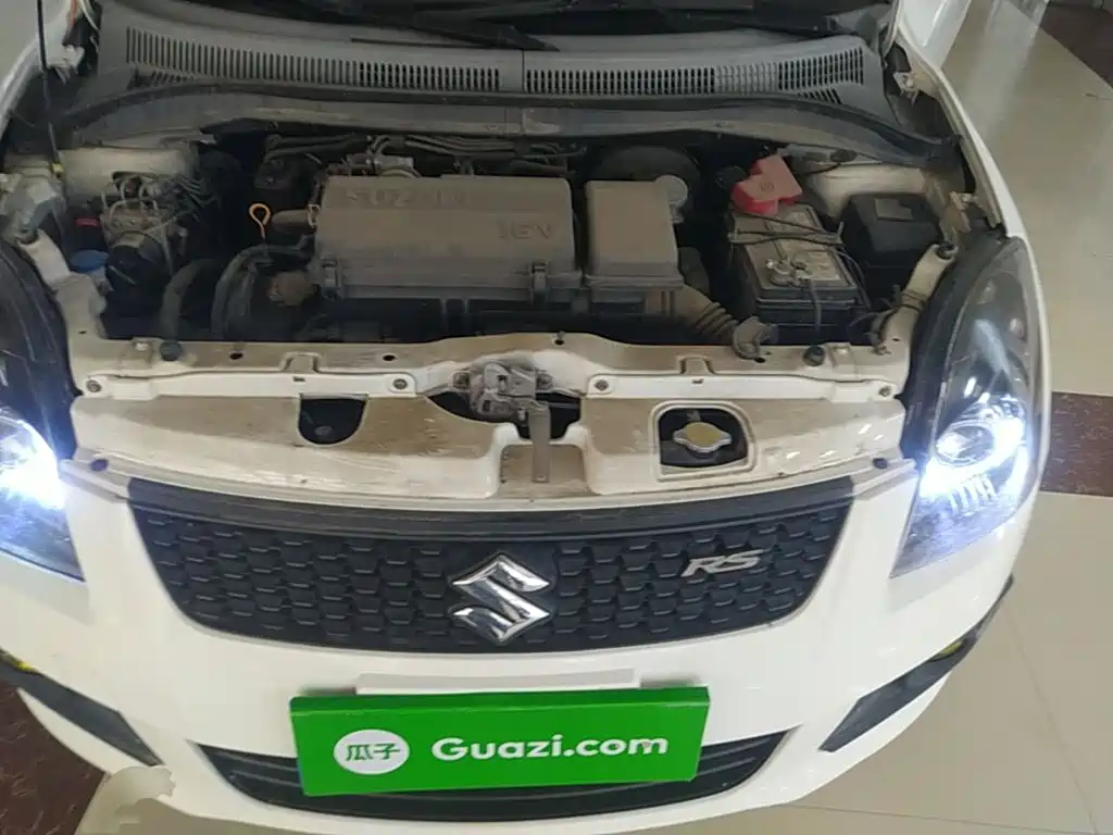 Suzuki Swift 2015 — фото 20