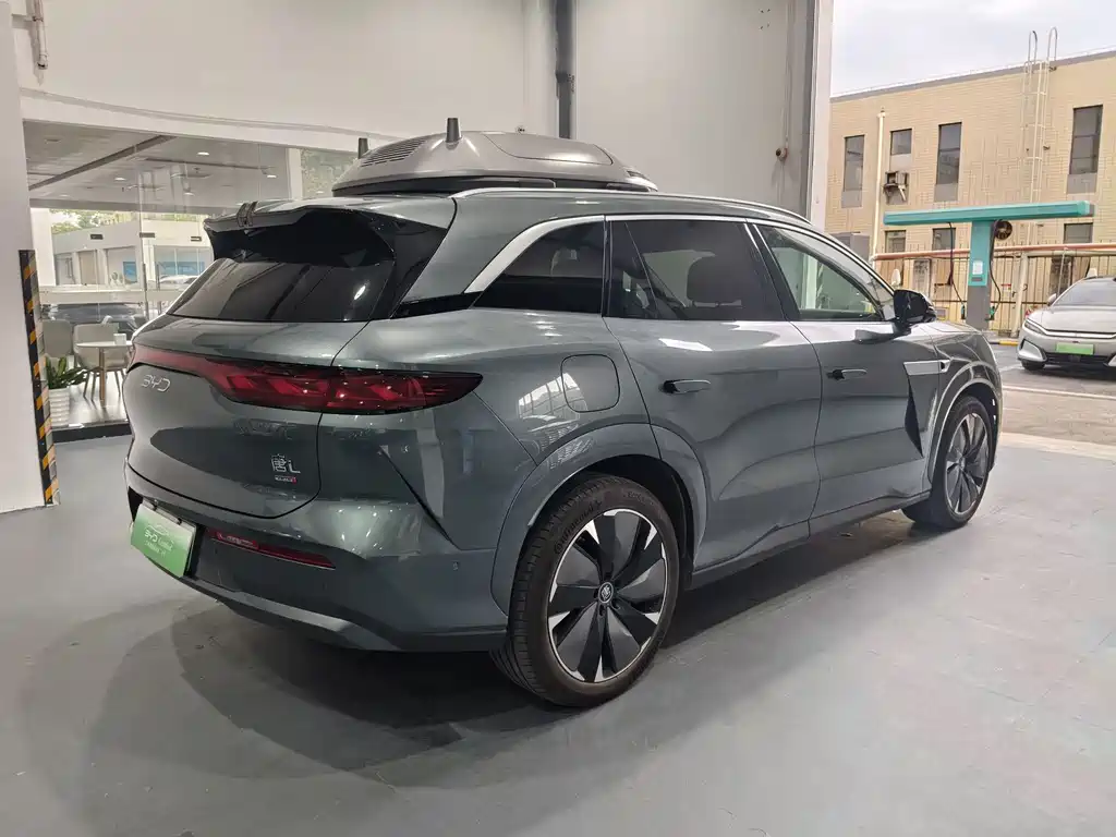 BYD Tang L 2025