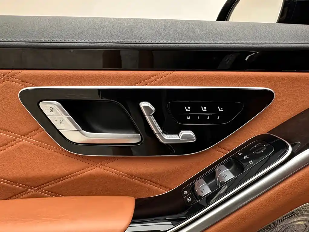 Mercedes-Benz Maybach S-Class 2022 — фото 15