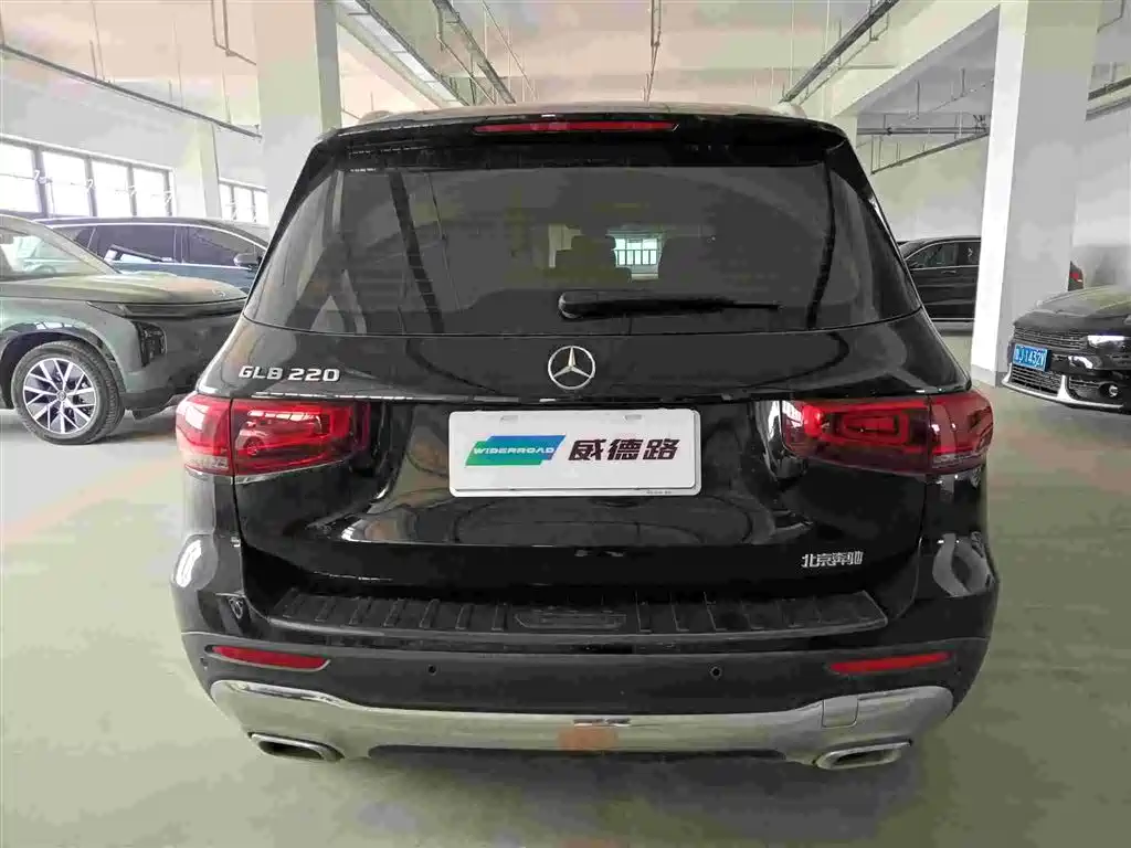 Mercedes-Benz GLB 2023 — фото 5