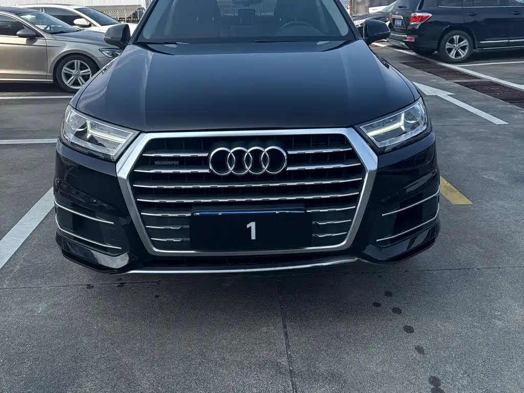 Audi Q7 2018 — фото 2