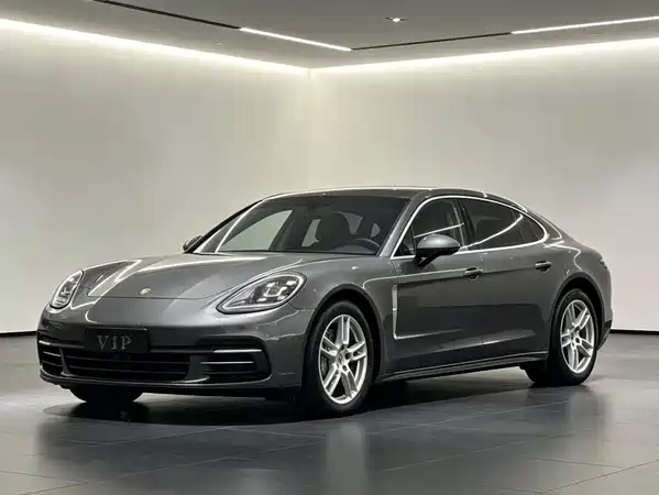 Porsche Panamera 2018
