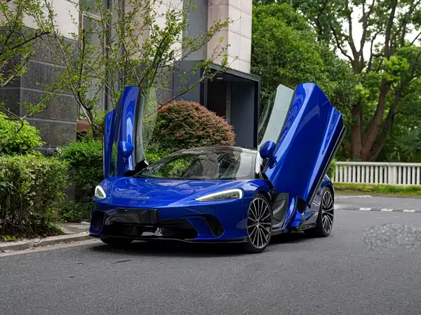 McLaren GT 2023
