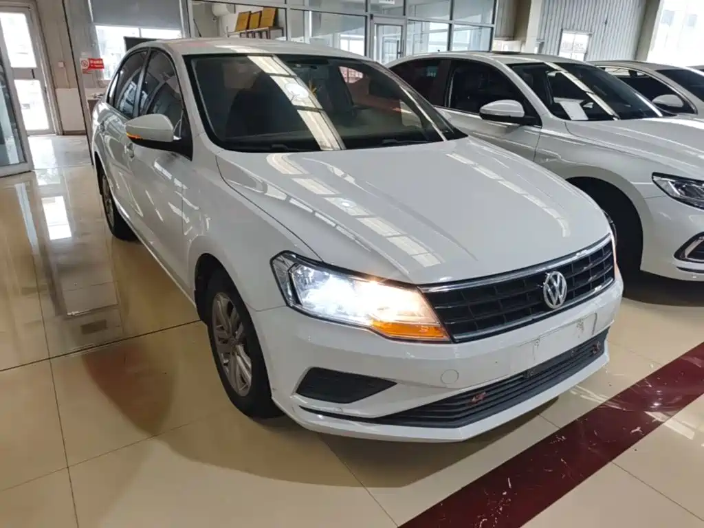 Volkswagen Jetta 2019 — фото 4