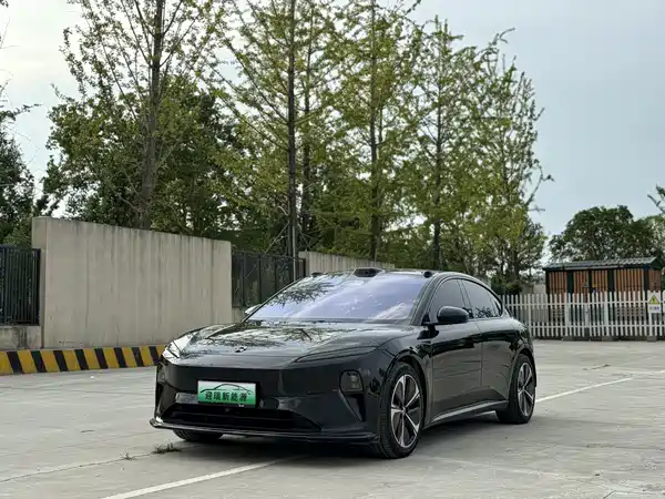 NIO ET5 2025