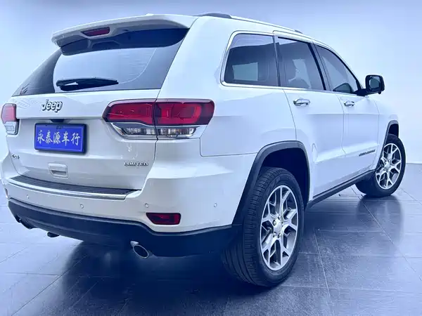 Jeep Grand Cherokee 2021
