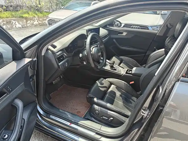 Audi A4L 2022