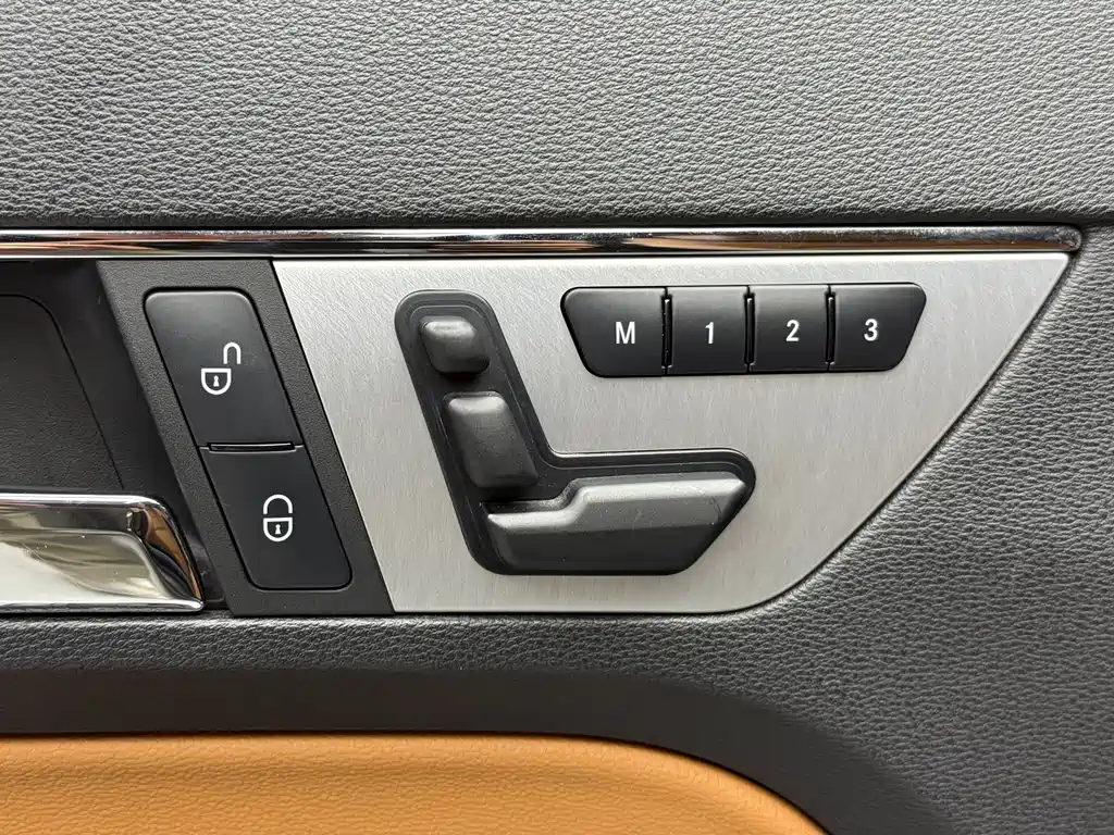 Mercedes-Benz E-Class 2013 — фото 13