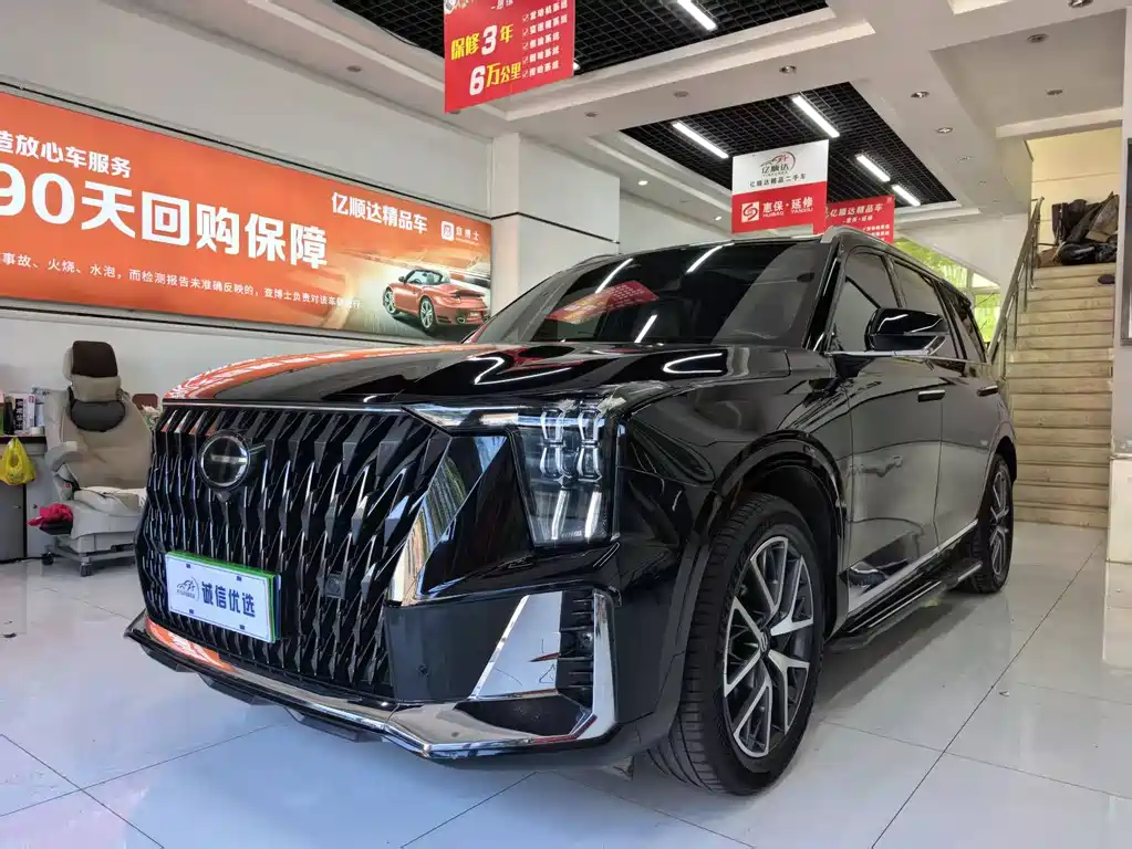GAC Motor Trumpchi GS8 2022 — фото 1