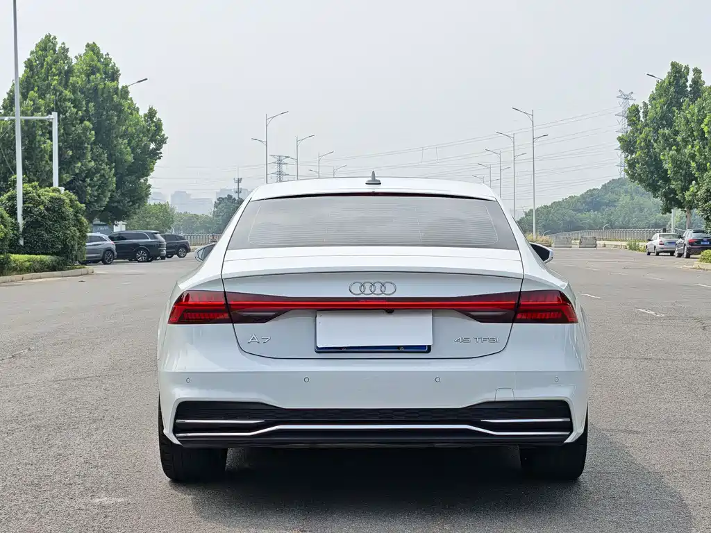 Audi A7 2025 — фото 20