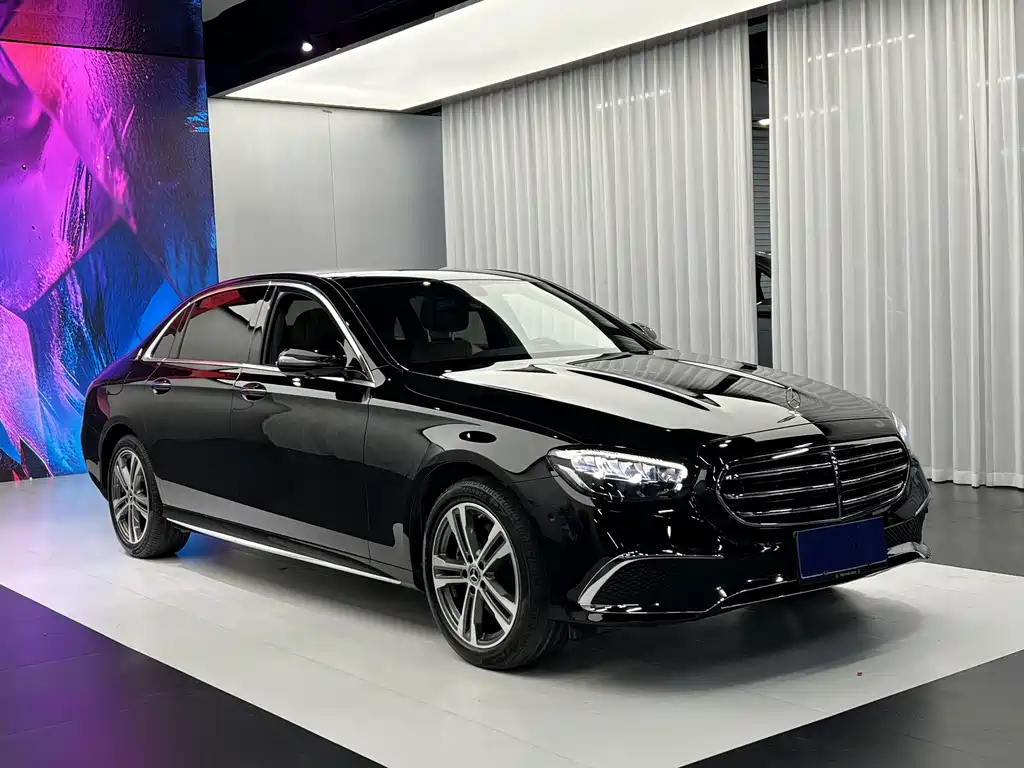 Mercedes-Benz E-Class 2023