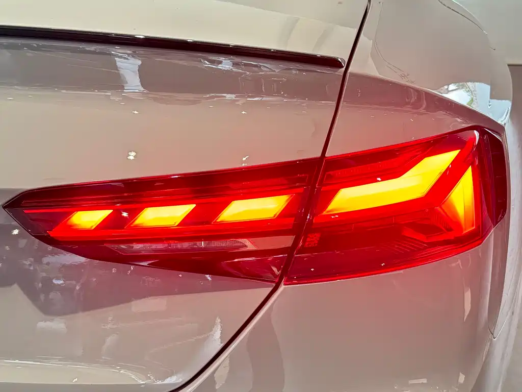 Audi RS 5 2025 — фото 10