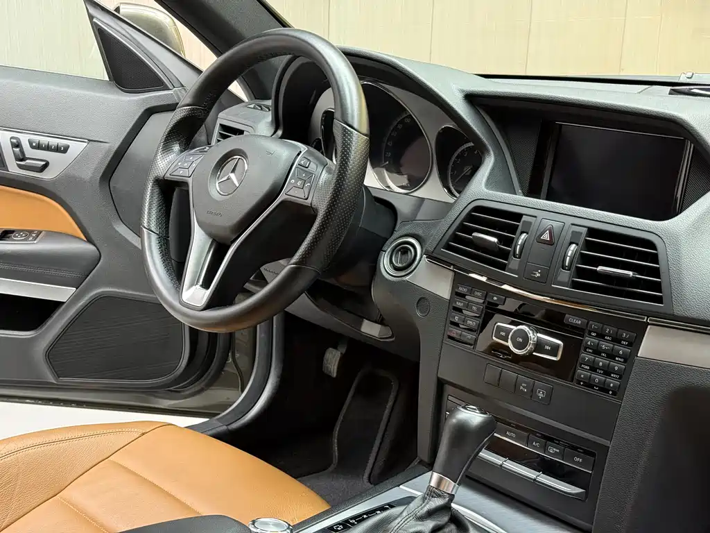 Mercedes-Benz E-Class 2013 — фото 15
