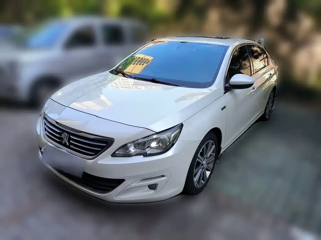 Peugeot 408 2015 — фото 1