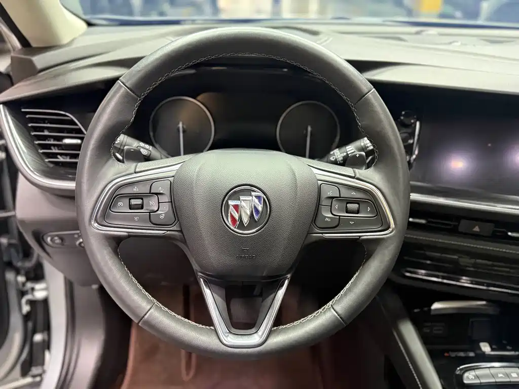 Buick Envision Plus 2023 — фото 14