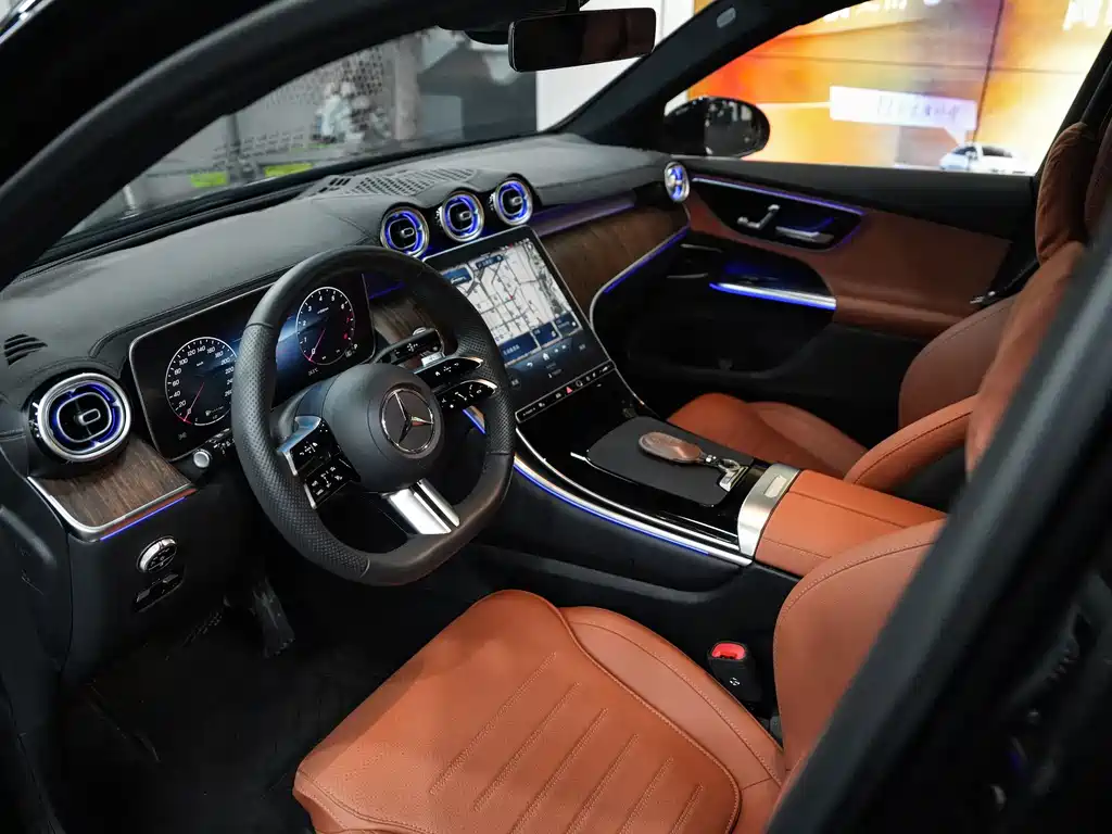Mercedes-Benz GLC 2025