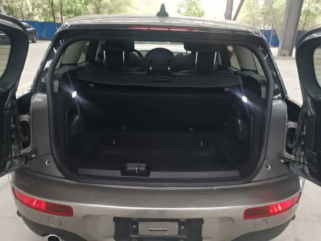 MINI Clubman 2018 — фото 19
