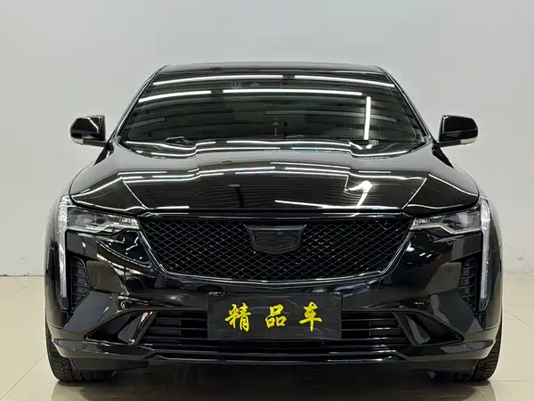 Cadillac CT4 2022
