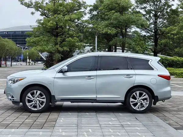 Infiniti JX 2014