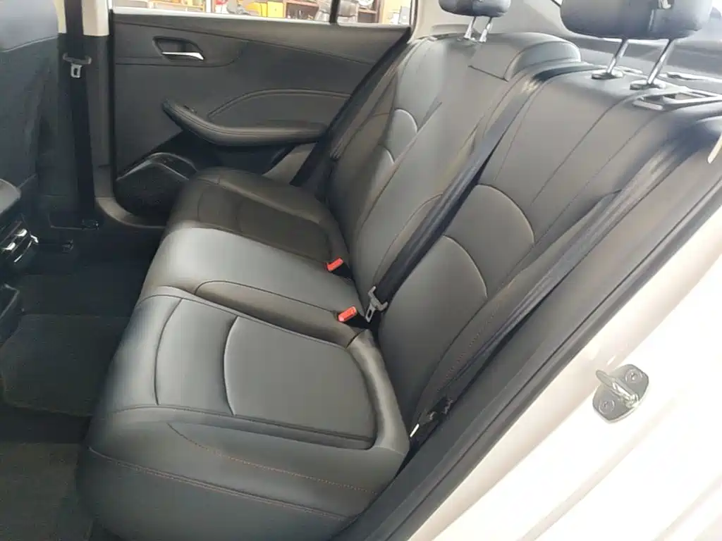 Roewe i5 2026 — фото 17