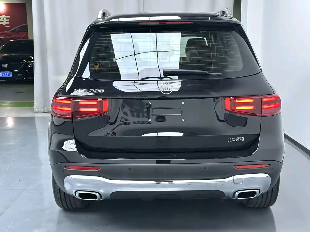 Mercedes-Benz GLB 2024 — фото 13