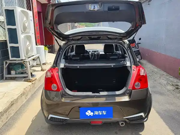 Suzuki Swift 2015