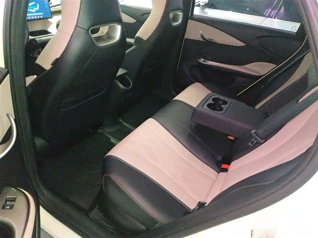 BYD Dolphin 2023 — фото 17