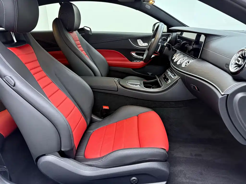 Mercedes-Benz E-Class 2023 — фото 10