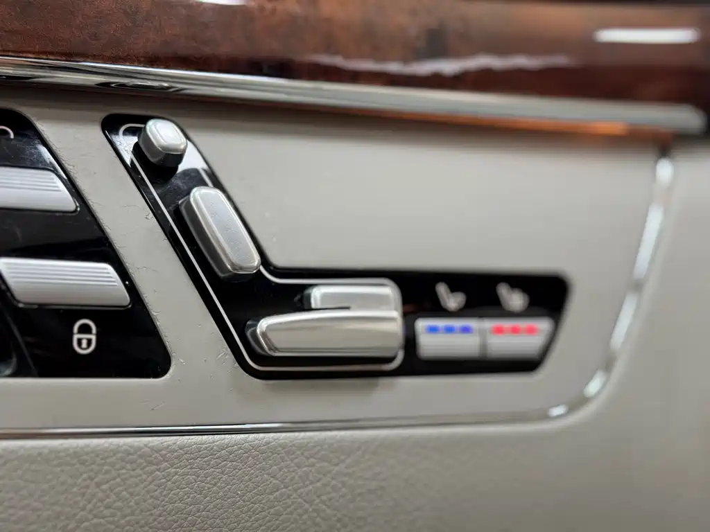 Mercedes-Benz S-Class 2011 — фото 15
