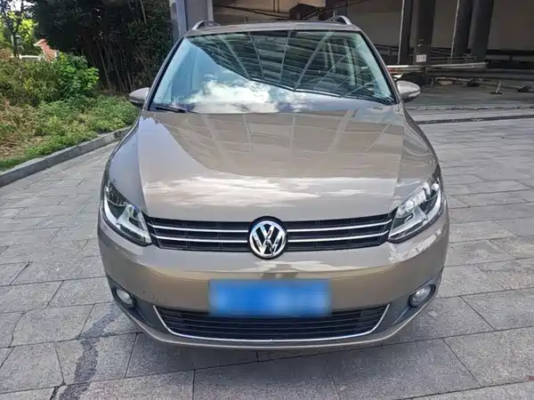 Volkswagen Touran 2016