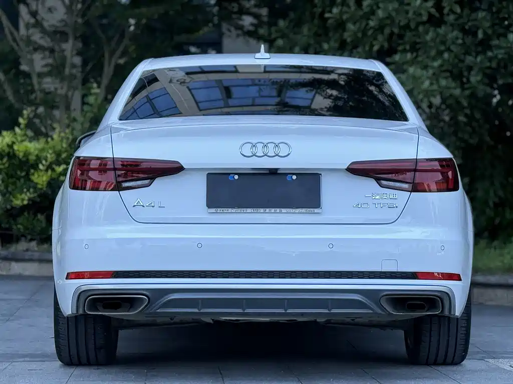Audi A4L 2019 — фото 10