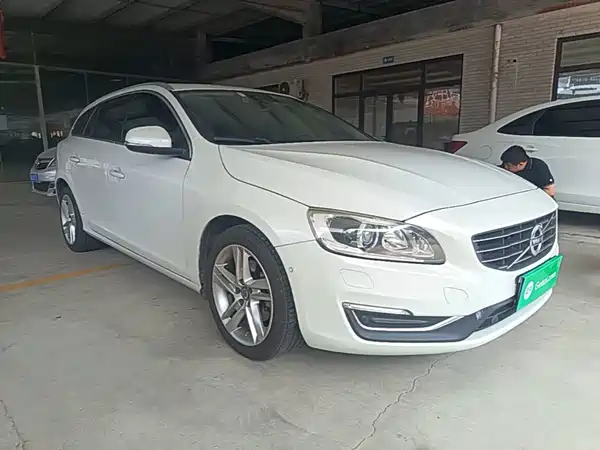 Volvo V60 2016