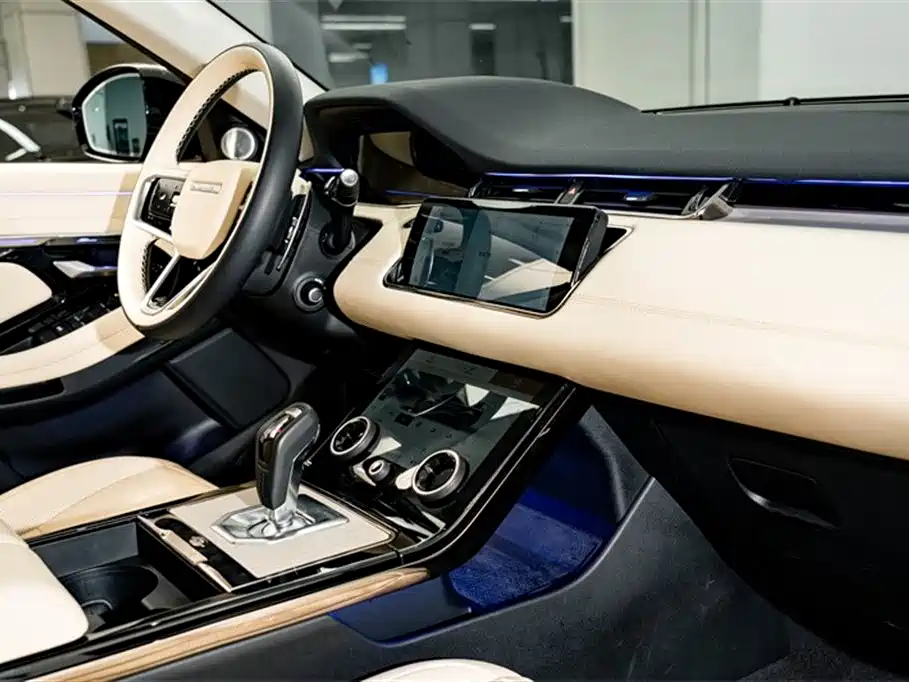 Land Rover Evoque 2024 — фото 19