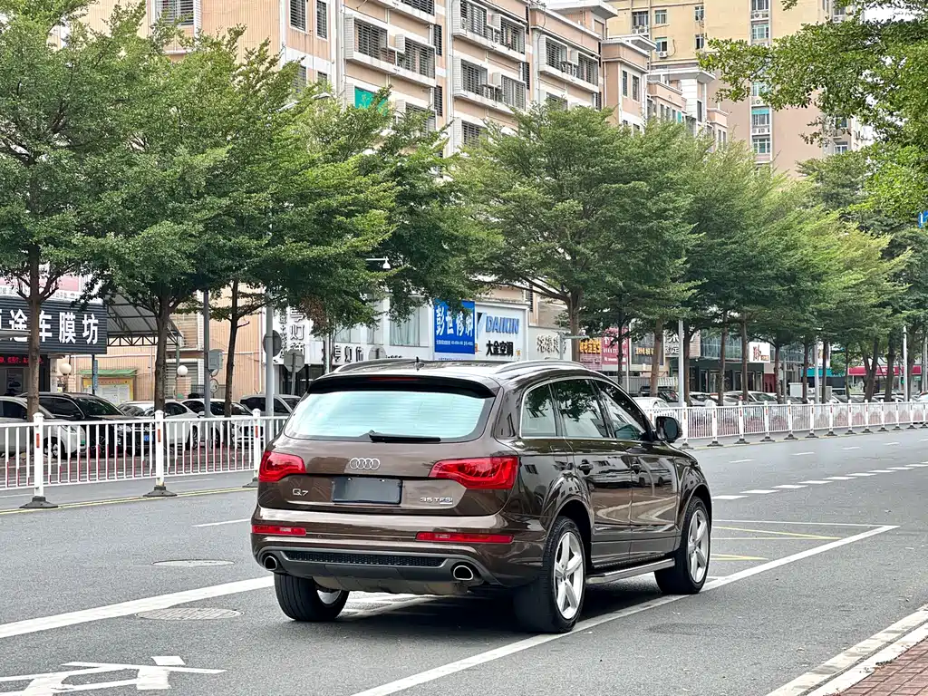 Audi Q7 2015 — фото 12