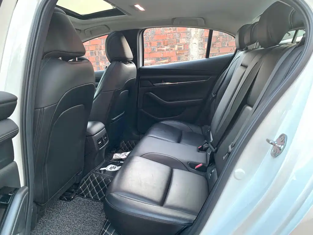 Mazda 3 Axela 2019