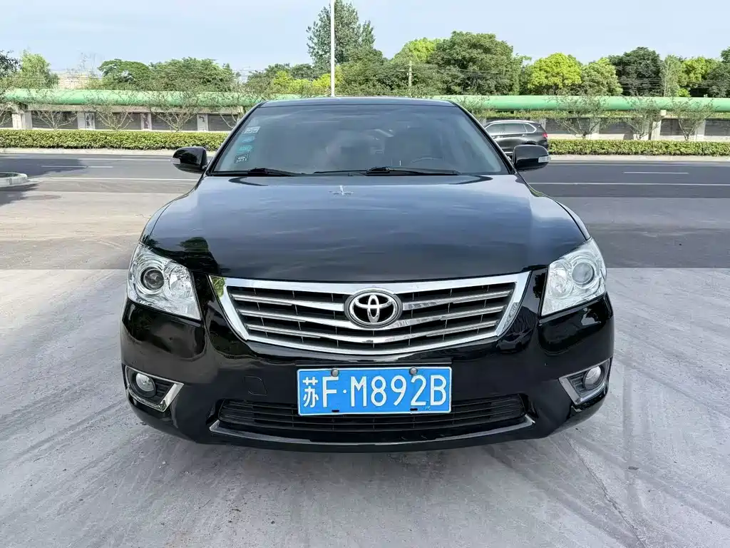 Toyota Camry 2012 — фото 2