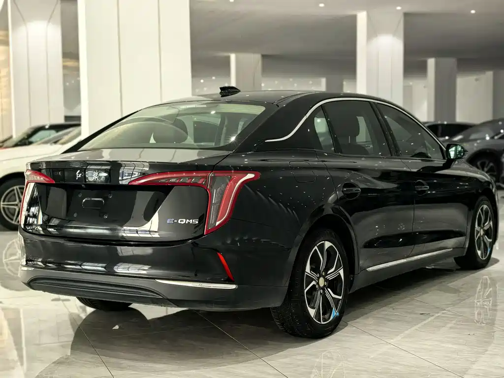 Hongqi E-QM5 2023 — фото 3
