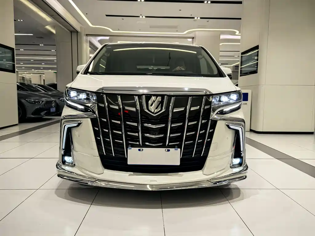 Toyota Alphard 2019 — фото 2
