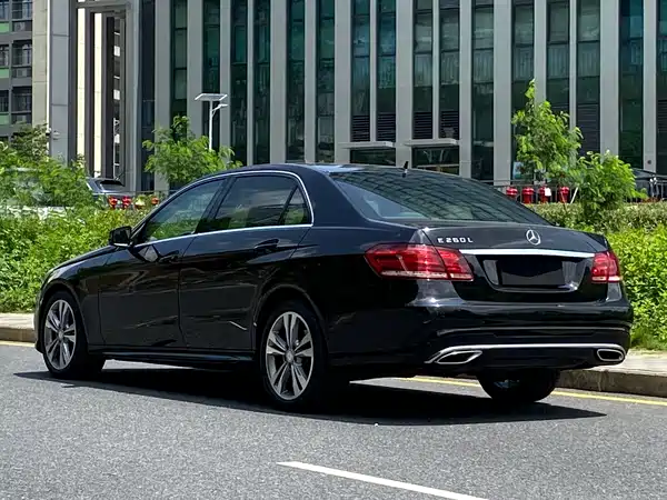 Mercedes-Benz E-Class 2014