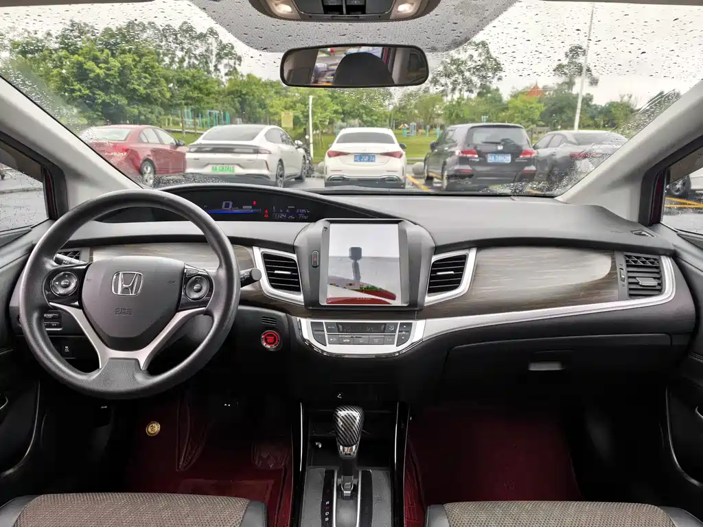 Honda Jade 2018 — фото 4