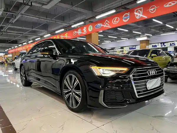 Audi A6L 2022