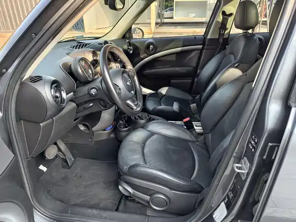 MINI Countryman 2016