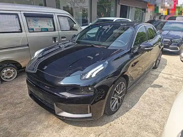 Lynk & Co 03 2020