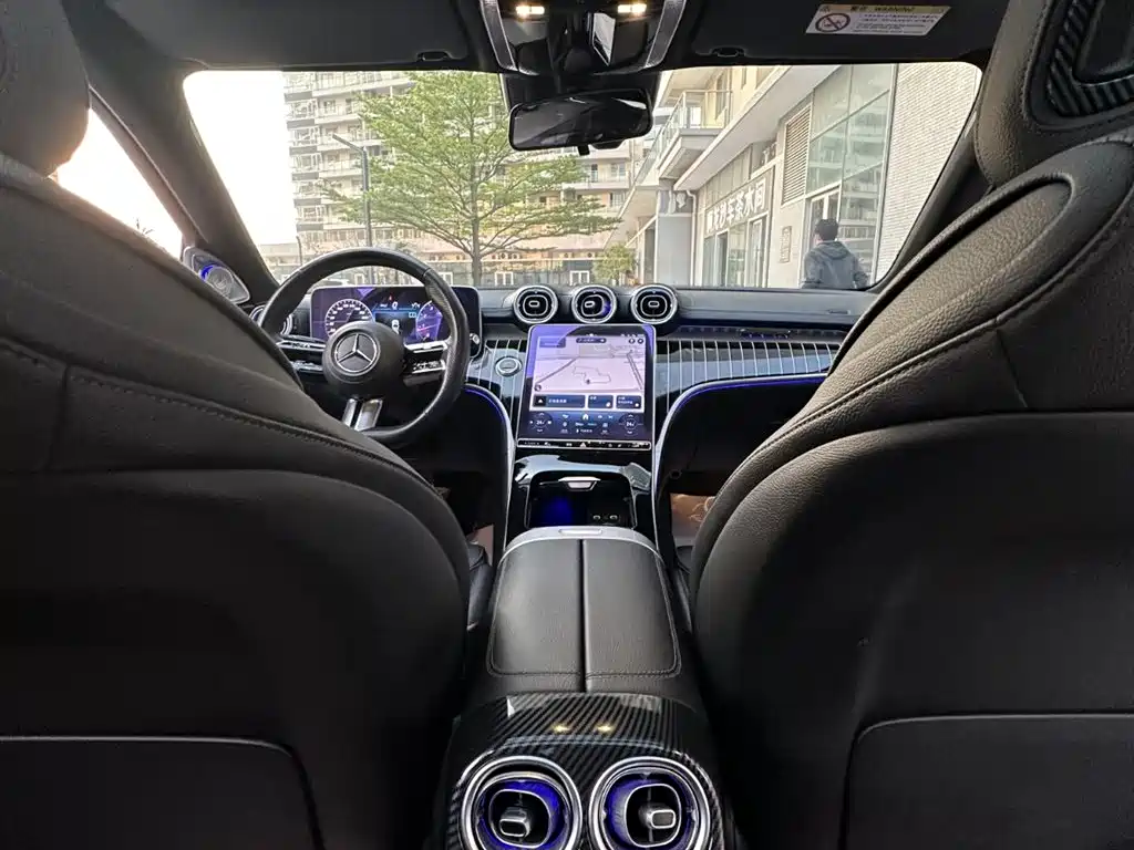 Mercedes-Benz C-Class 2023 — фото 18