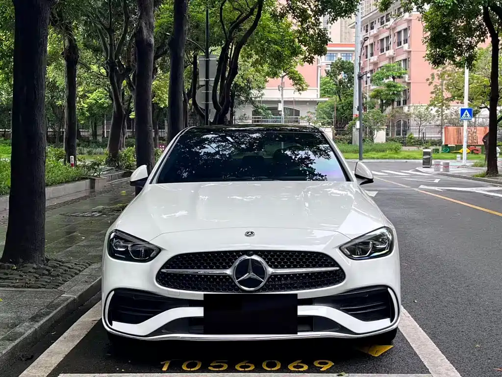 Mercedes-Benz C-Class 2023
