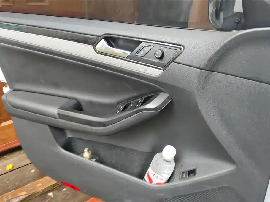 Volkswagen Sagitar 2019