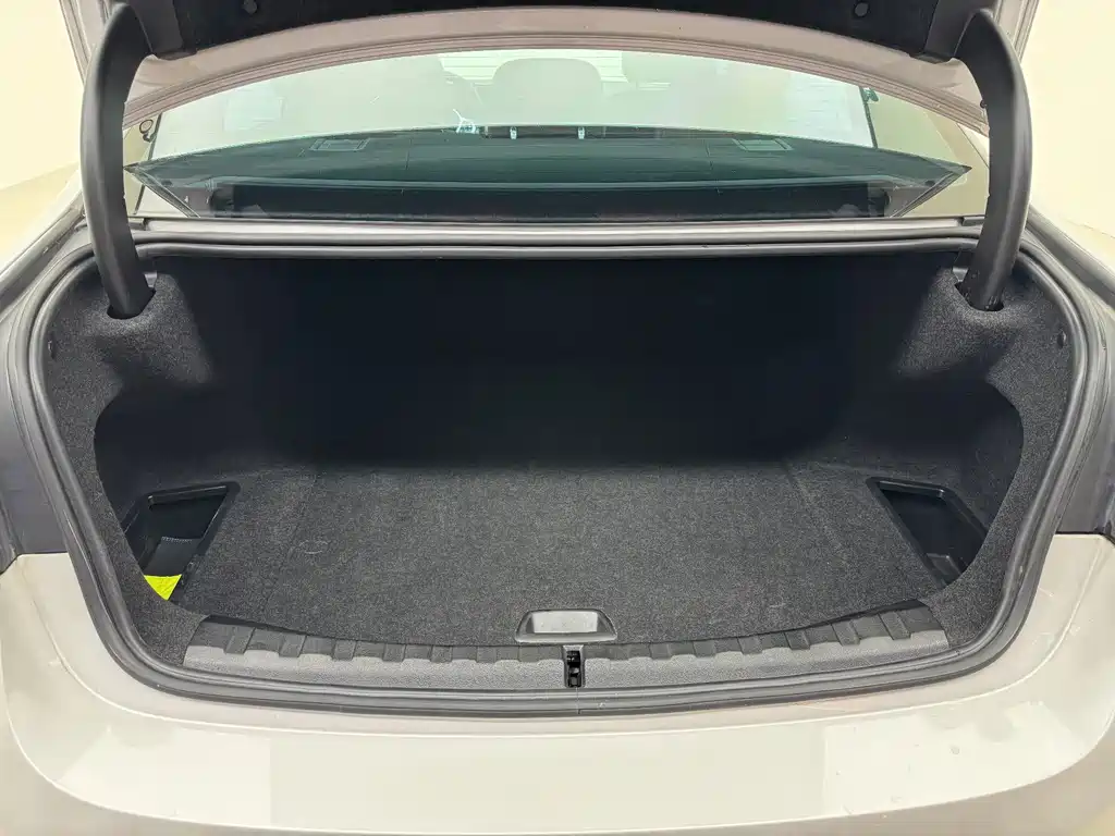 BMW i3 2023 — фото 17