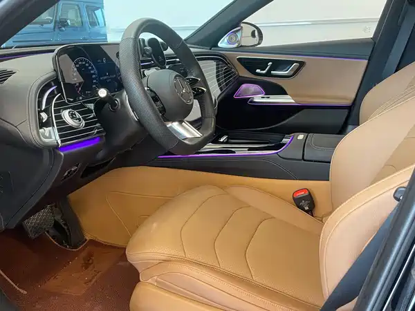 Mercedes-Benz E-Class 2024