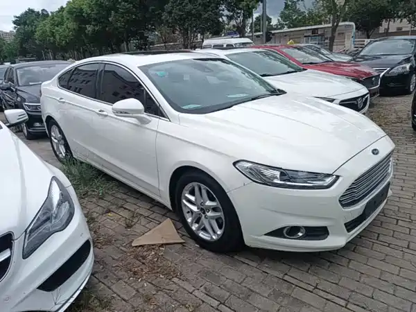 Ford Mondeo 2014