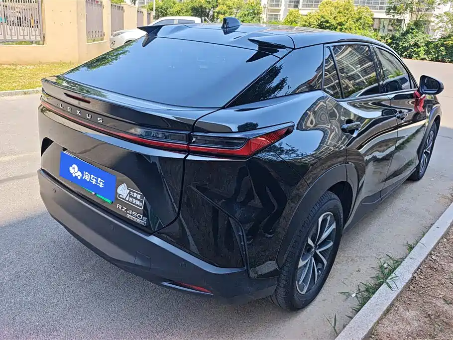 Lexus RZ 2024